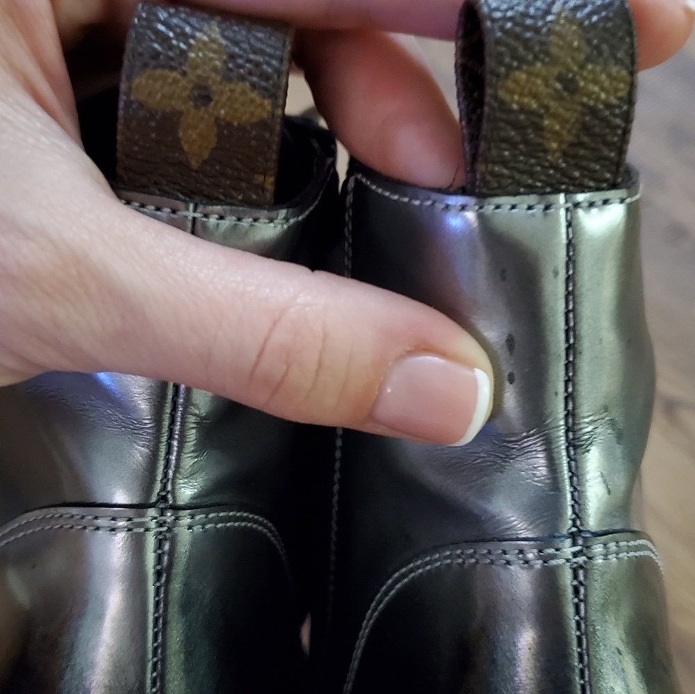 Louis Vuitton boots - Picture 6 of 8